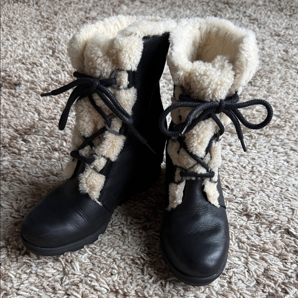 Sorel Black Sherpa Winter Boots